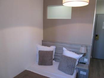 Single Room10